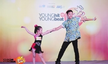 Kiện tướng dancesport Tuấn Đạt phiêu cùng “bạn nhảy mới”