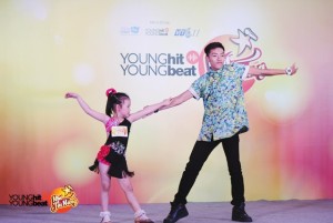 Kiện tướng dancesport Tuấn Đạt phiêu cùng “bạn nhảy mới”