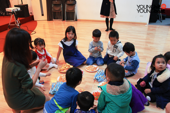 Biểu diễn báo cáo kết quả học tập lớp Grow with music