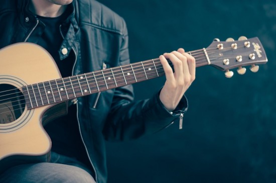 3 phương pháp thu âm bản nhạc Guitar bằng máy tính xách tay