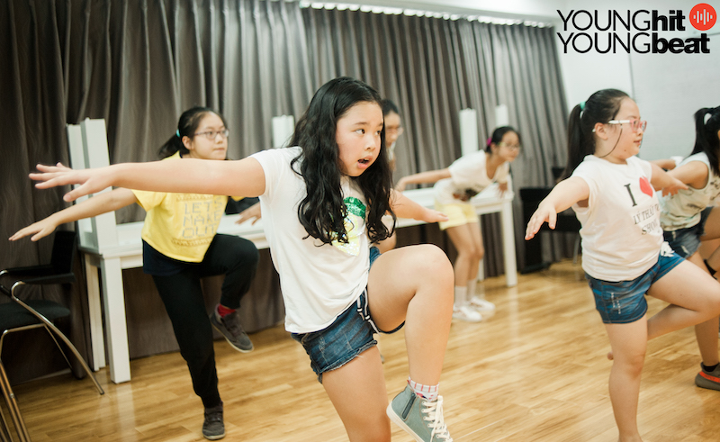 Nhảy Kpop (Lớp tập thể)